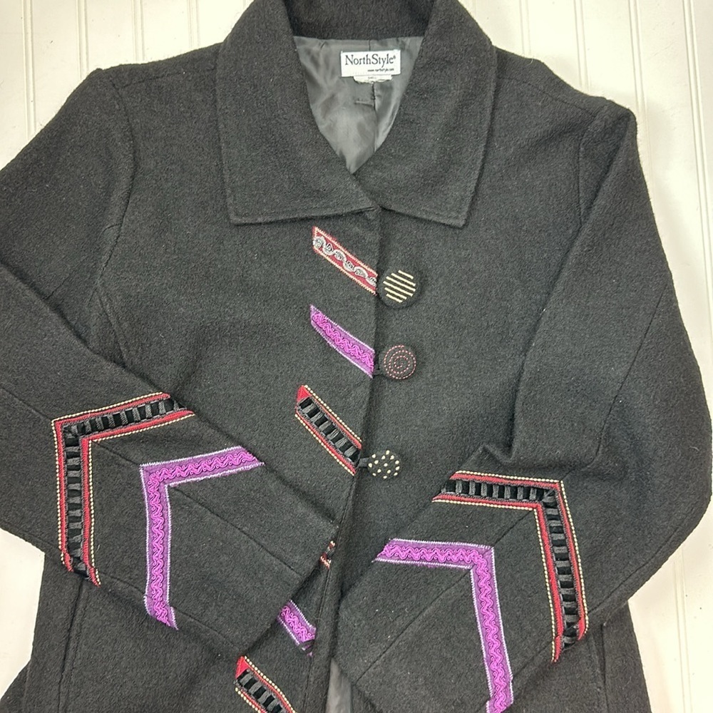 North Style fully lined black coat